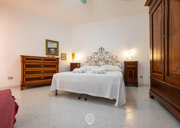 Beachside Mermaid Daire *