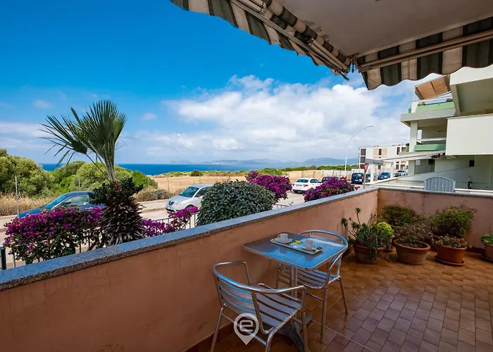 Beachside Mermaid Apartment *